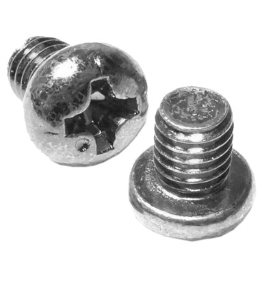 Tornillo que asegura la rueda de relleno lateral